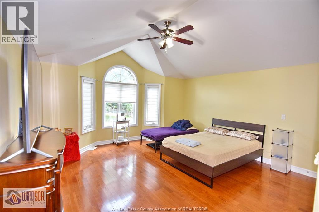 4305 Casgrain Unit# Upper Property Photo 31