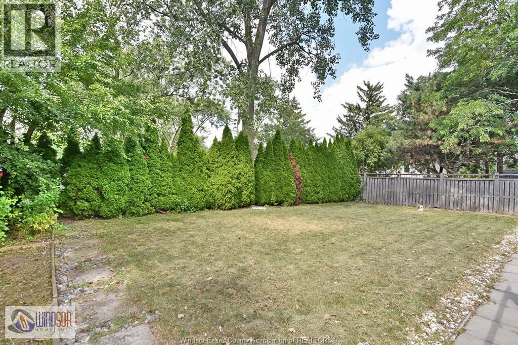 4305 Casgrain Unit# Upper Property Photo 42