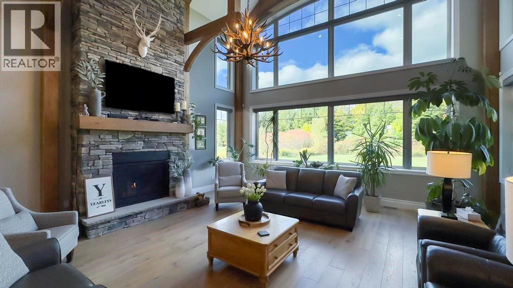 4640 Lakeshore Road Property Photo 10
