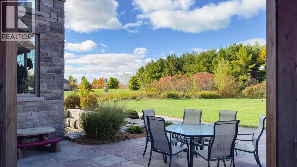 4640 Lakeshore Road Property Photo 18