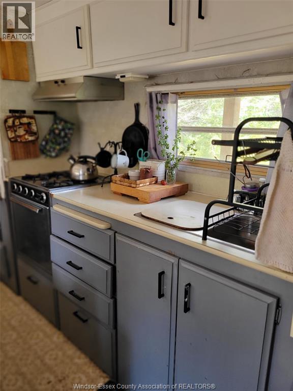 984 Fourth Avenue Property Photo 3