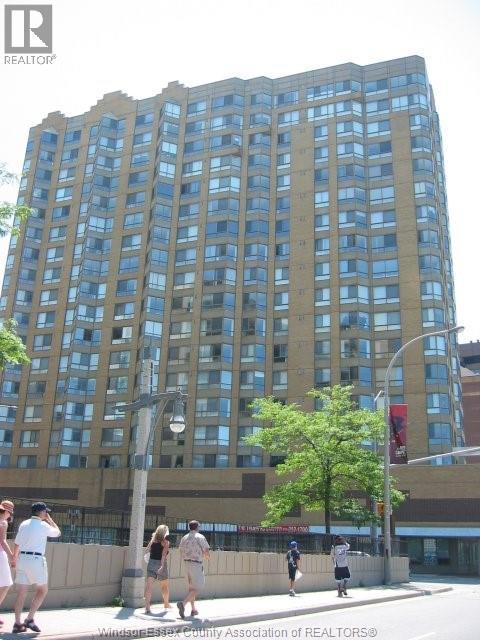 75 Riverside Drive East Unit# 1707 Property Photo 1