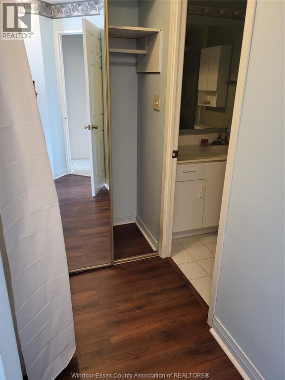 75 Riverside Drive East Unit# 1707 Property Photo 25