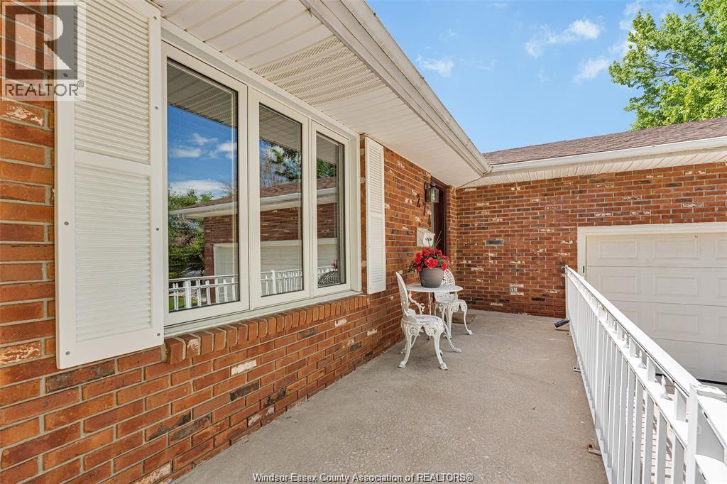 274 Irwin Property Photo 5