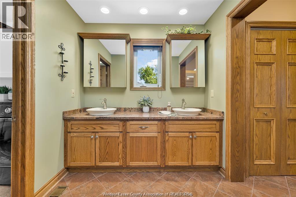 274 Irwin Property Photo 22