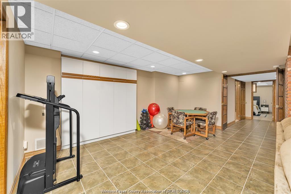274 Irwin Property Photo 37