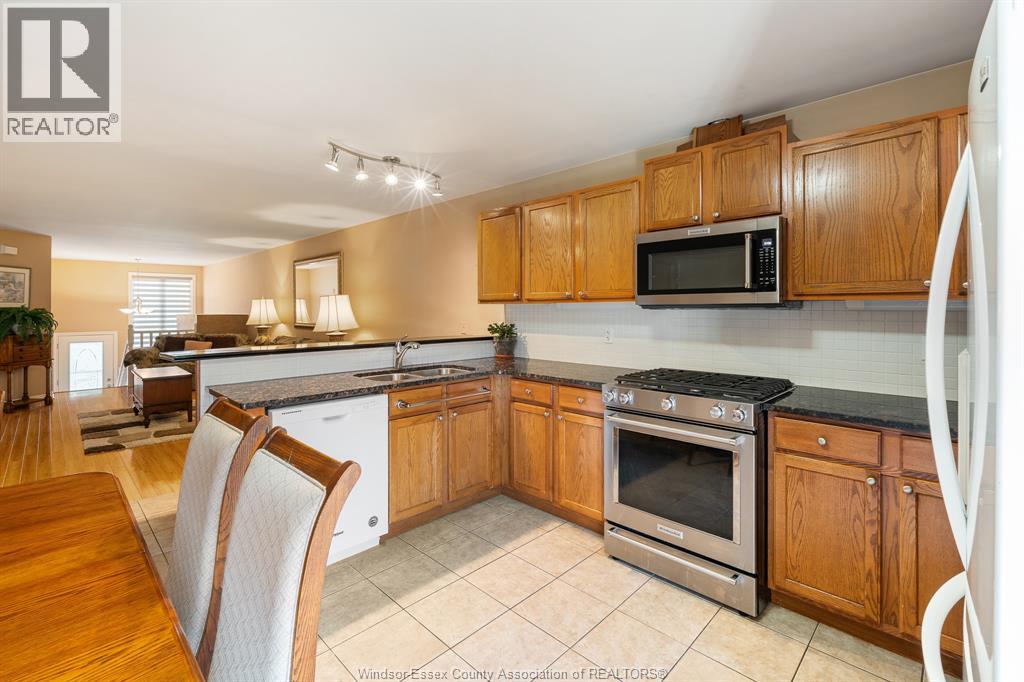 11827 Boulder Crescent Property Photo 22