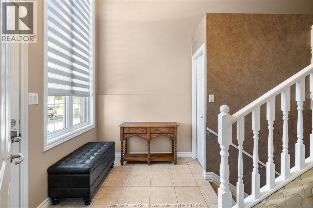 11827 Boulder Crescent Property Photo 24