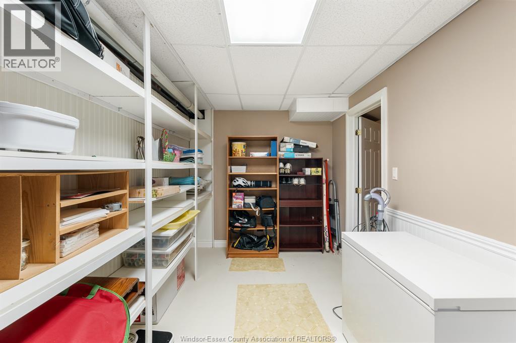11827 Boulder Crescent Property Photo 32