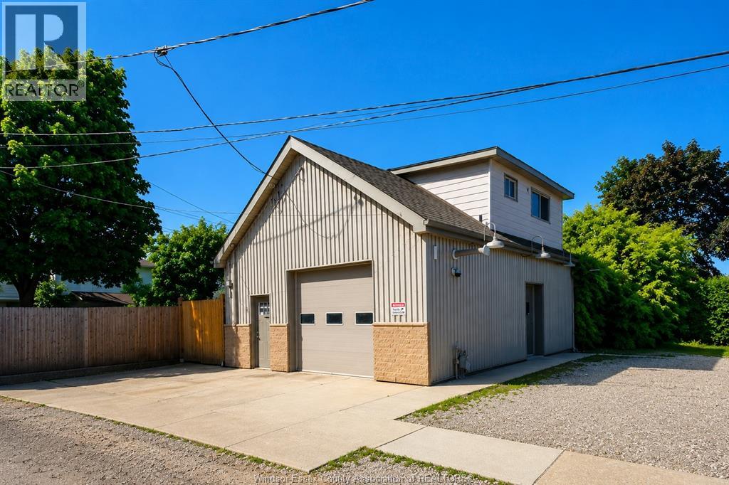 909 Maisonville Property Photo 1