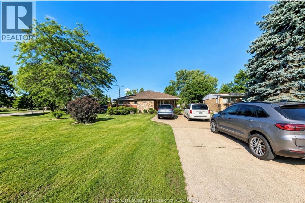 3740 Dominion Property Photo 4
