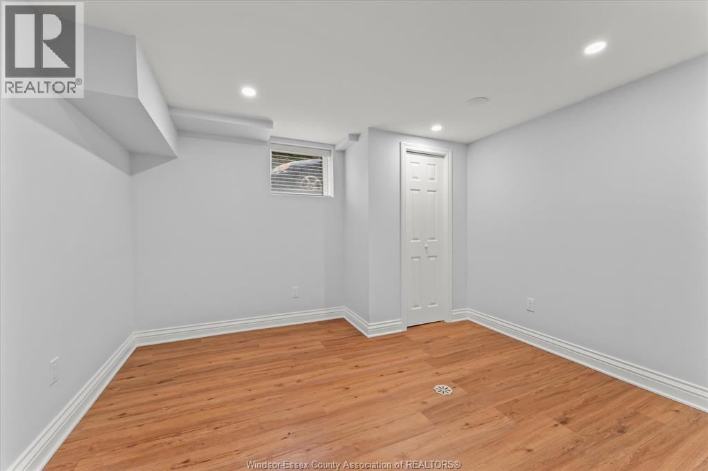 4531 Pleasant Place Unit# Lower Unit Property Photo 4