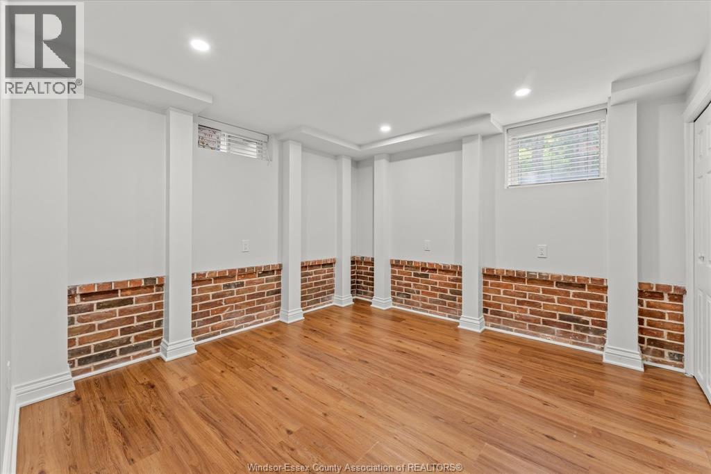 4531 Pleasant Place Unit# Lower Unit Property Photo 5