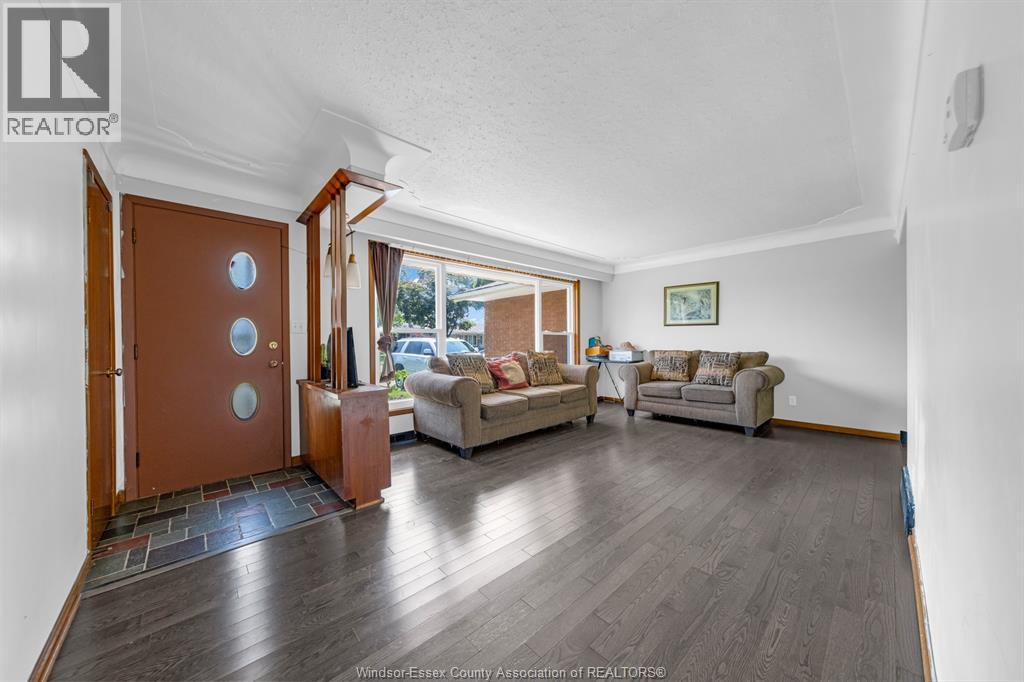 71 Danforth Avenue Property Photo 2