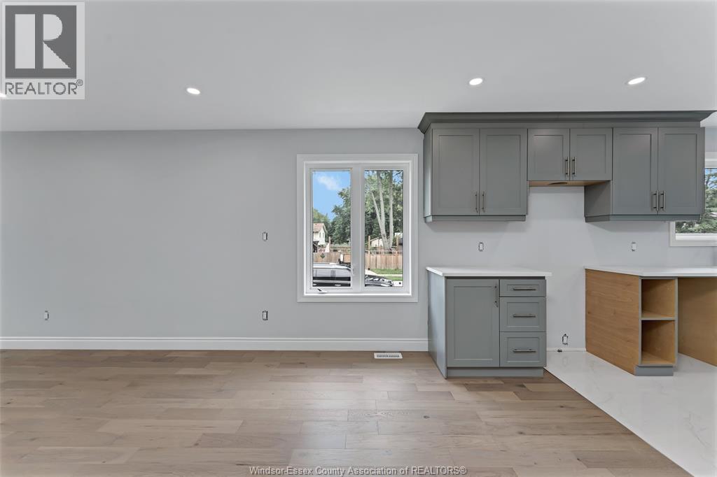 1505 Michigan Ave. Property Photo 9