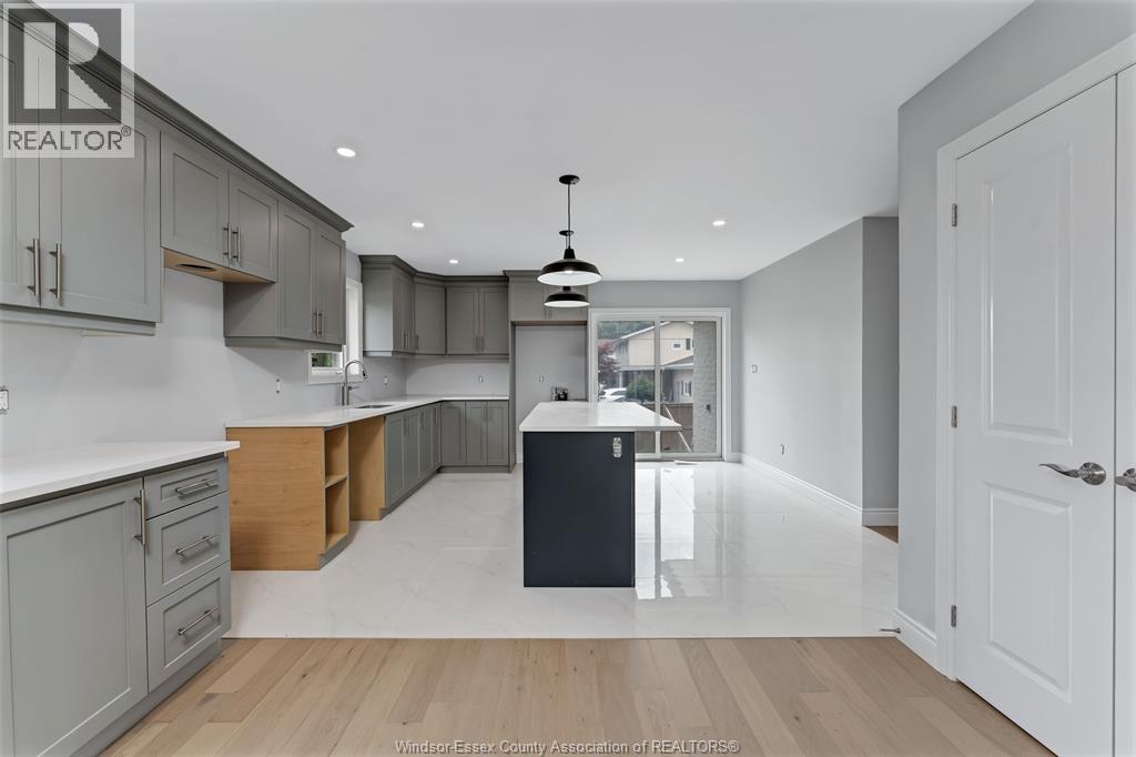 1505 Michigan Ave. Property Photo 12