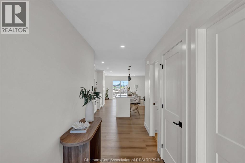 27 Cornerstone Place Property Photo 4