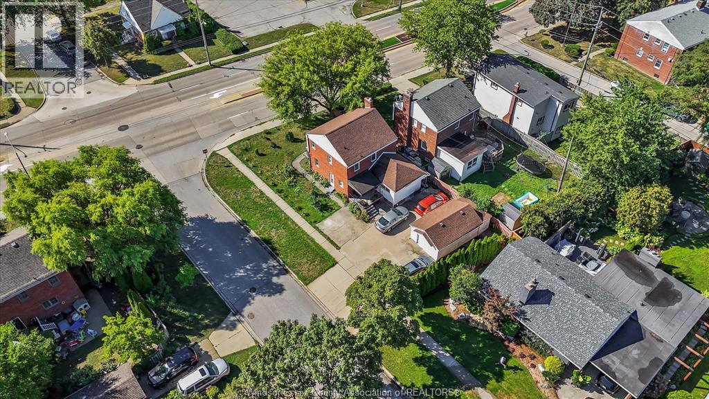 5188 Wyandotte St Street Property Photo 3