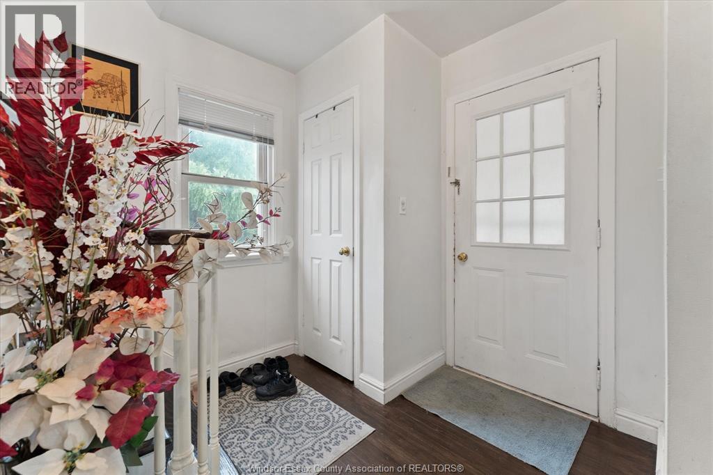 5188 Wyandotte St Street Property Photo 5