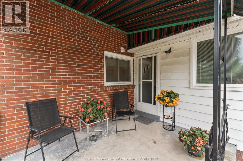 5188 Wyandotte St Street Property Photo 20