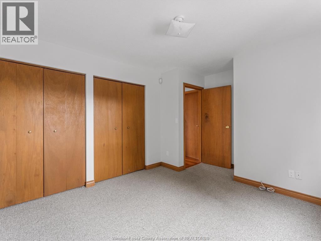 1553 Blairwood Crescent Property Photo 9
