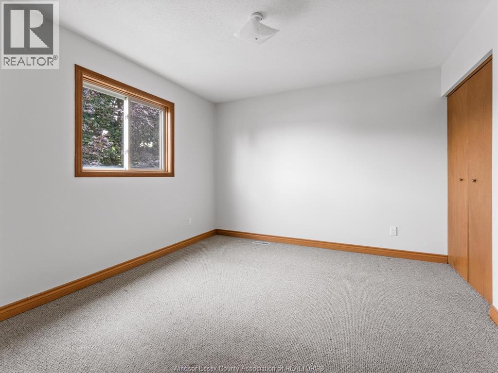 1553 Blairwood Crescent Property Photo 17