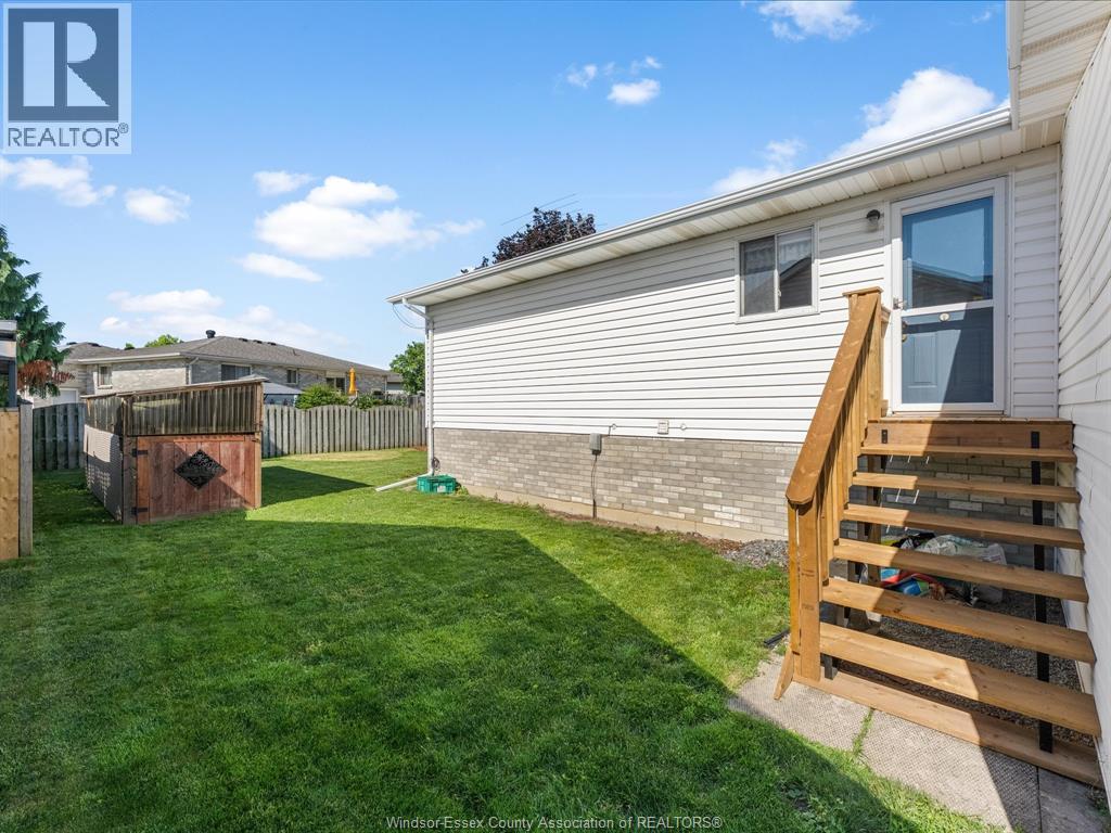 1553 Blairwood Crescent Property Photo 30