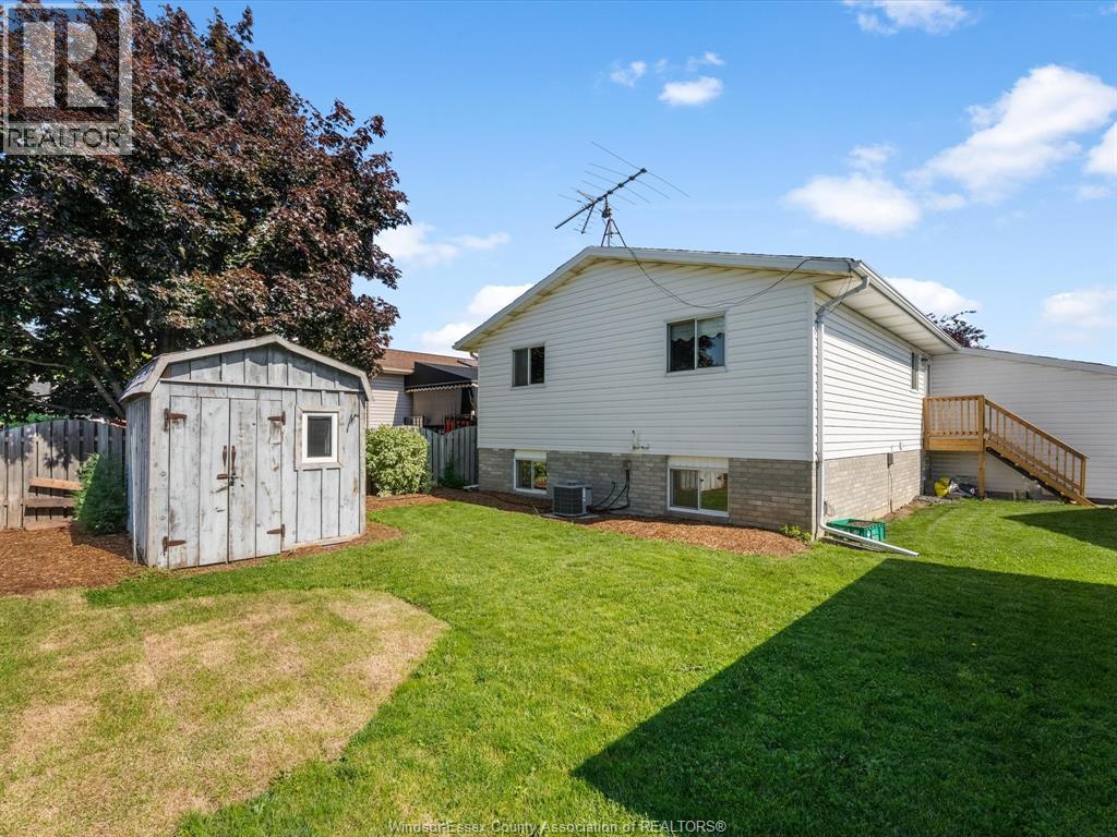 1553 Blairwood Crescent Property Photo 32