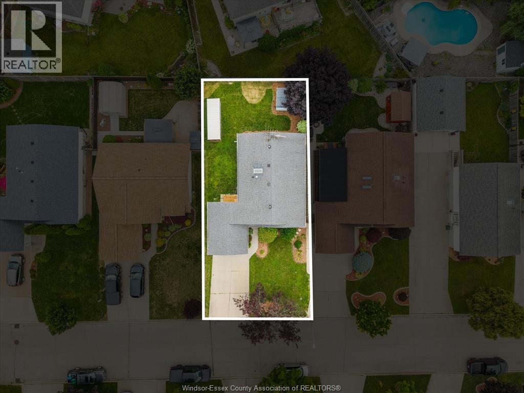 1553 Blairwood Crescent Property Photo 42