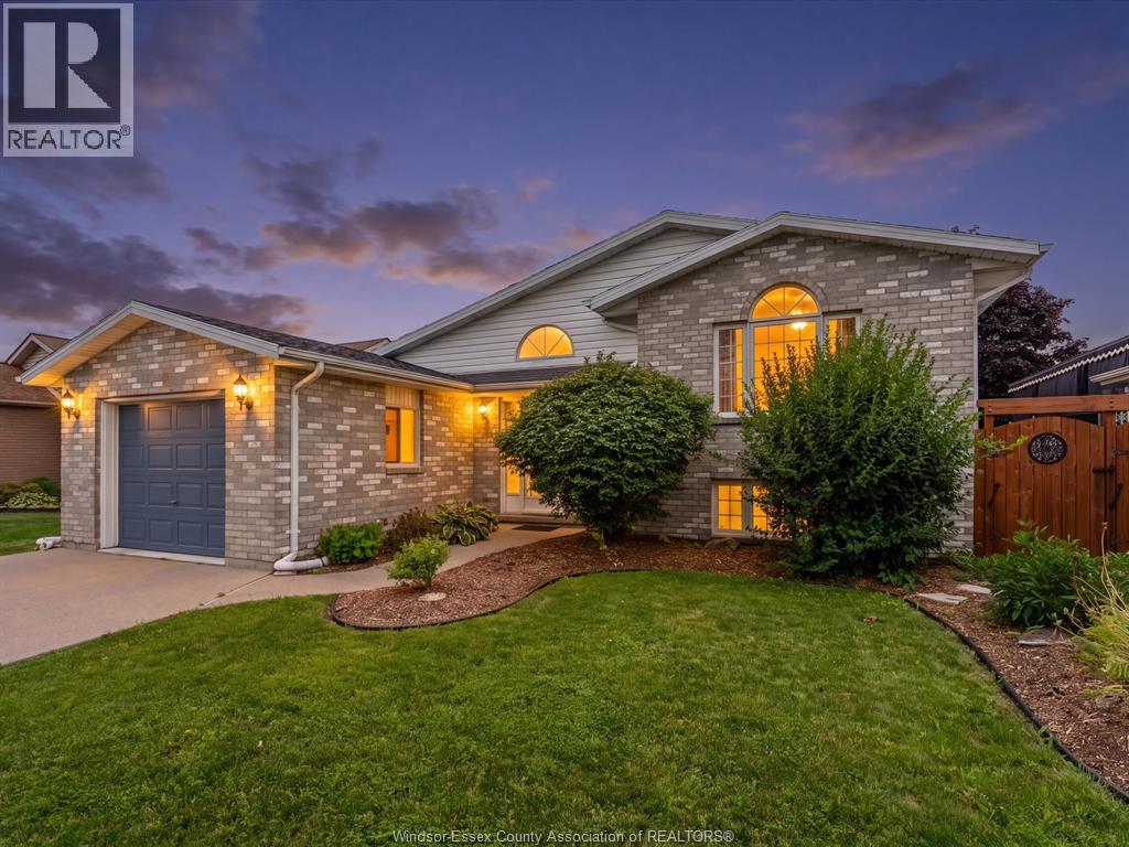 1553 Blairwood Crescent Property Photo 43