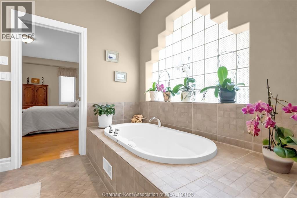 95 Henry O'way ... Property Photo 34