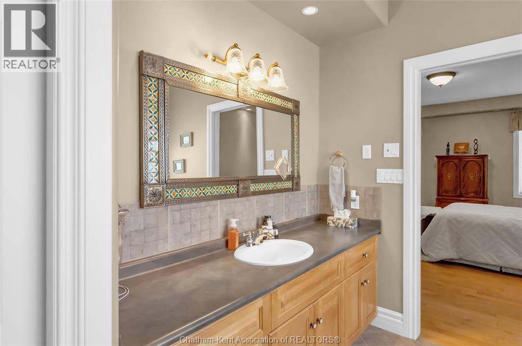 95 Henry O'way ... Property Photo 35