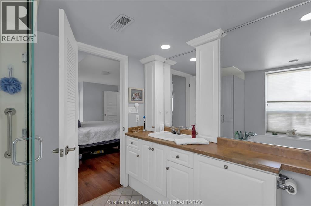 10 Van Allen Avenue Unit# 201 Property Photo 18