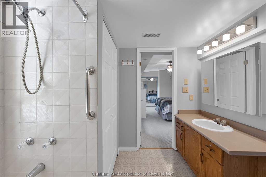 10 Van Allen Avenue Unit# 1001 Property Photo 11