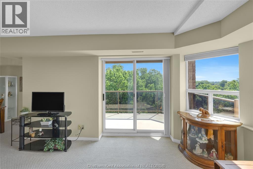 10 Van Allen Avenue Unit# 1001 Property Photo 29