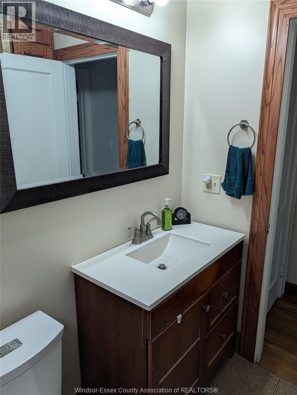 1868 Pillette Property Photo 8