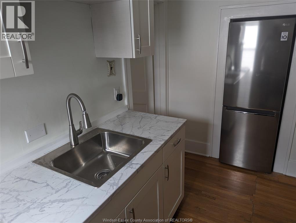 1868 Pillette Property Photo 11