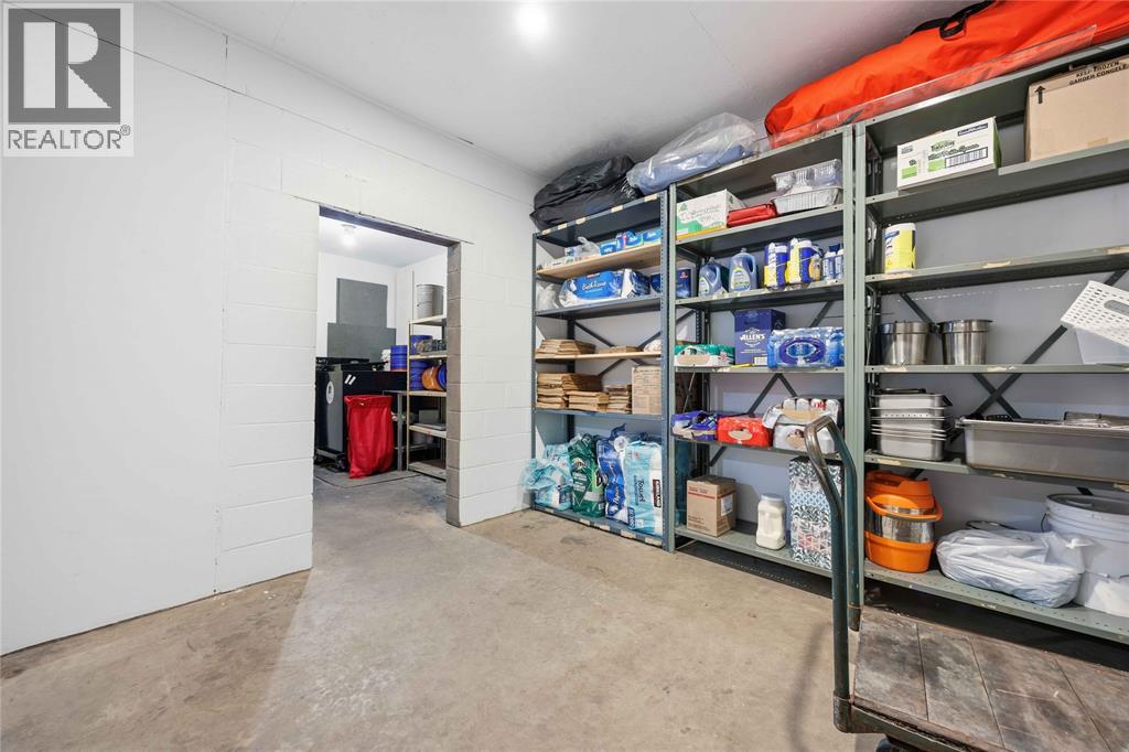 140 East Street North Property Photo 20