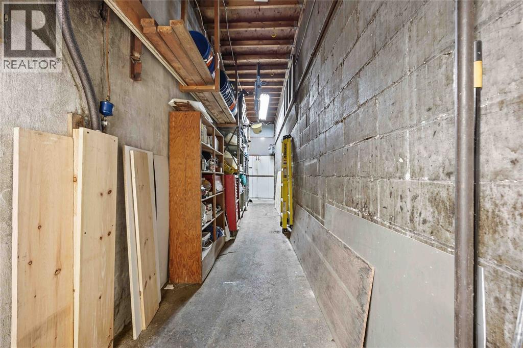 140 East Street North Property Photo 23