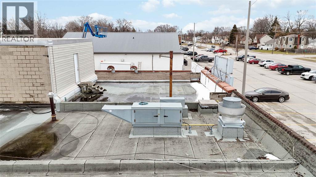 140 East Street North Property Photo 25