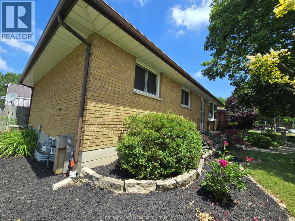 83 Holland Avenue Property Photo 3
