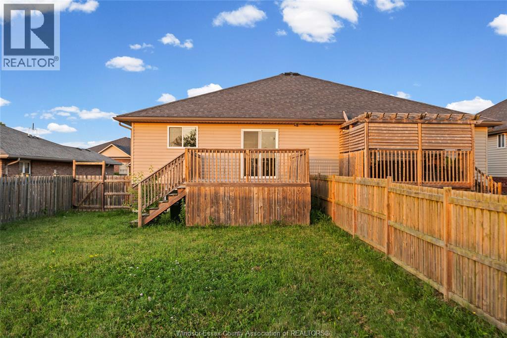 3237 Seville Property Photo 9