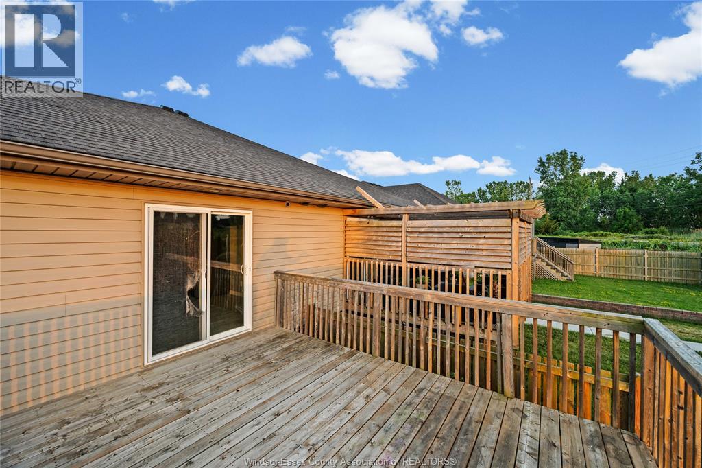 3237 Seville Property Photo 10