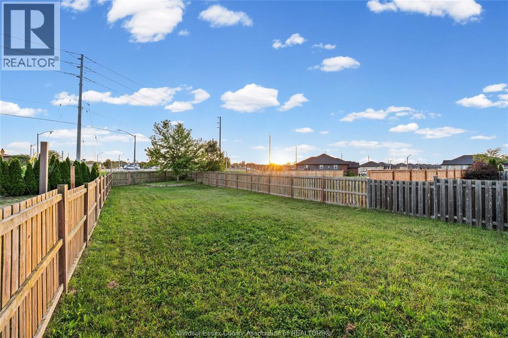 3237 Seville Property Photo 14