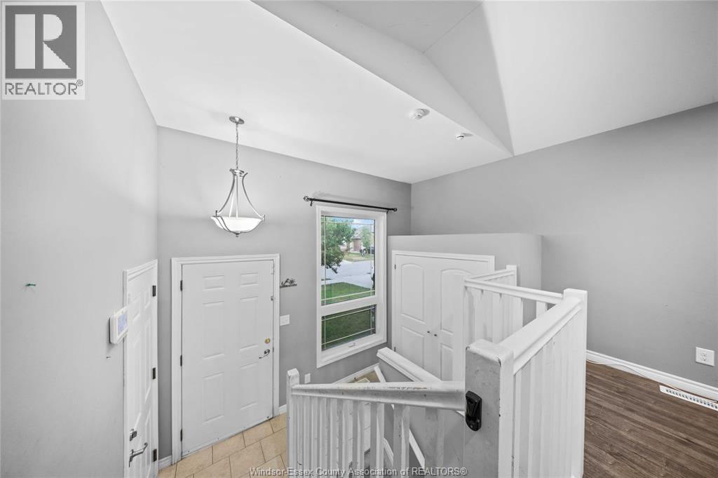 3237 Seville Property Photo 16