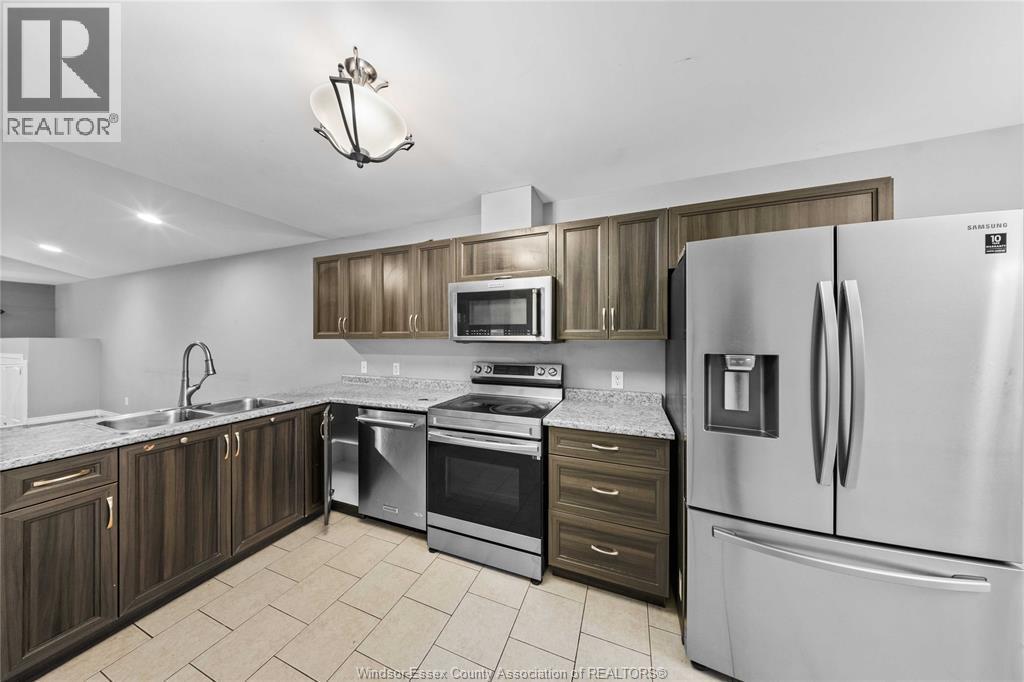 3237 Seville Property Photo 22
