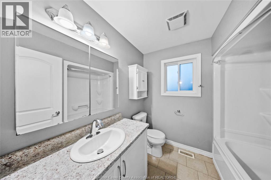 3237 Seville Property Photo 27