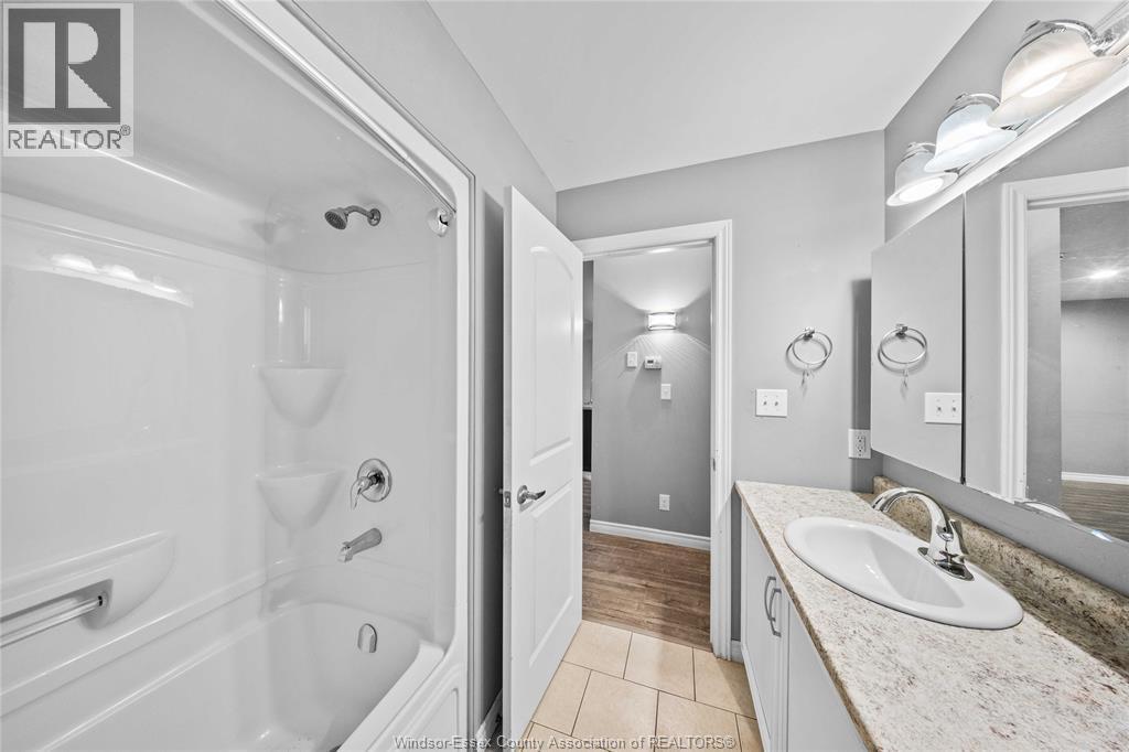 3237 Seville Property Photo 28
