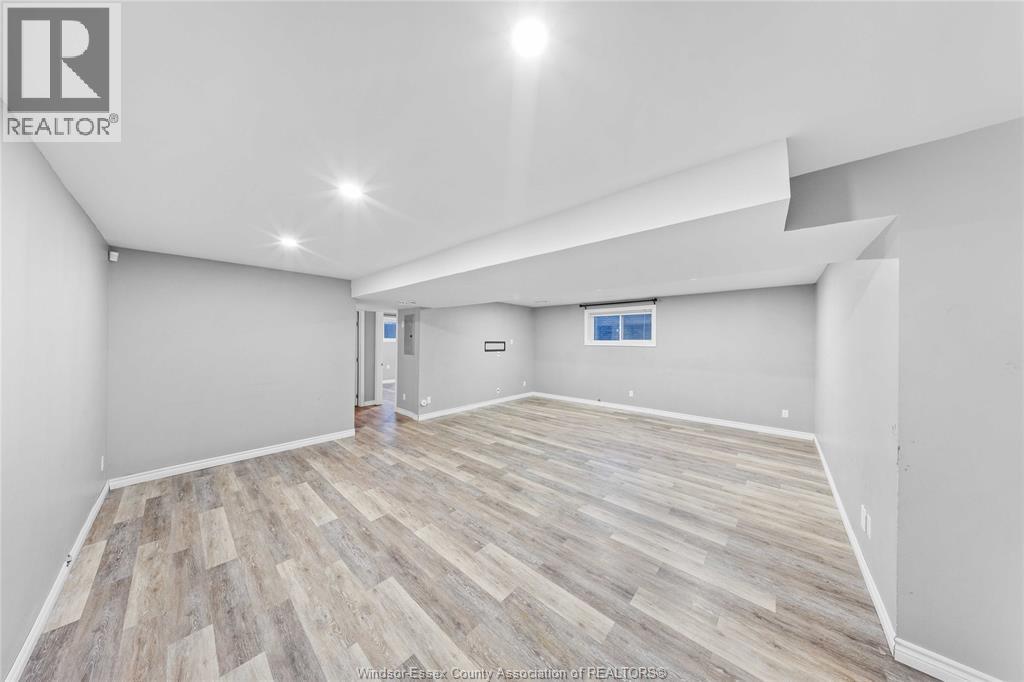 3237 Seville Property Photo 29
