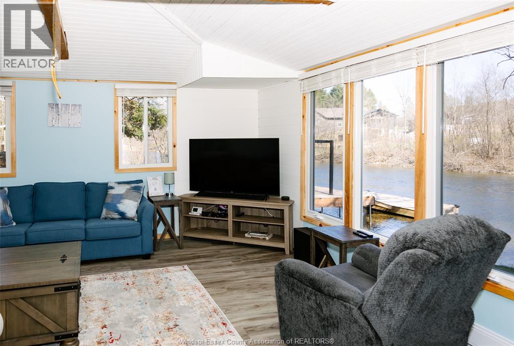 4228 Deep Bay Road Property Photo 18